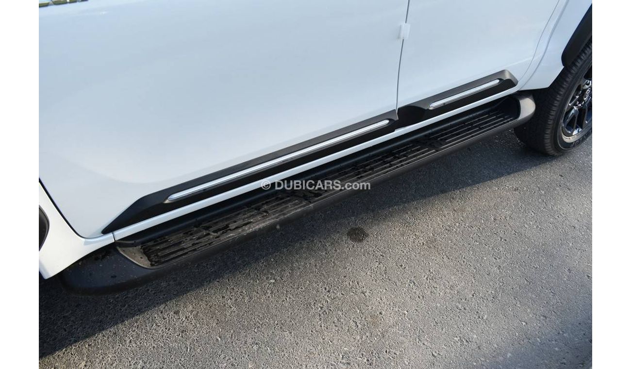 تويوتا هيلوكس D/cab P/up 4x4 2.8L Diesel - A/T - 24YM - ADV. - WHT_BLK (EXPORT OFFER)