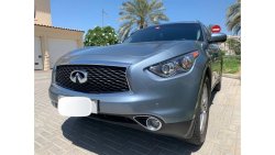 Infiniti QX70 3.7L  PERFECT CONDITION