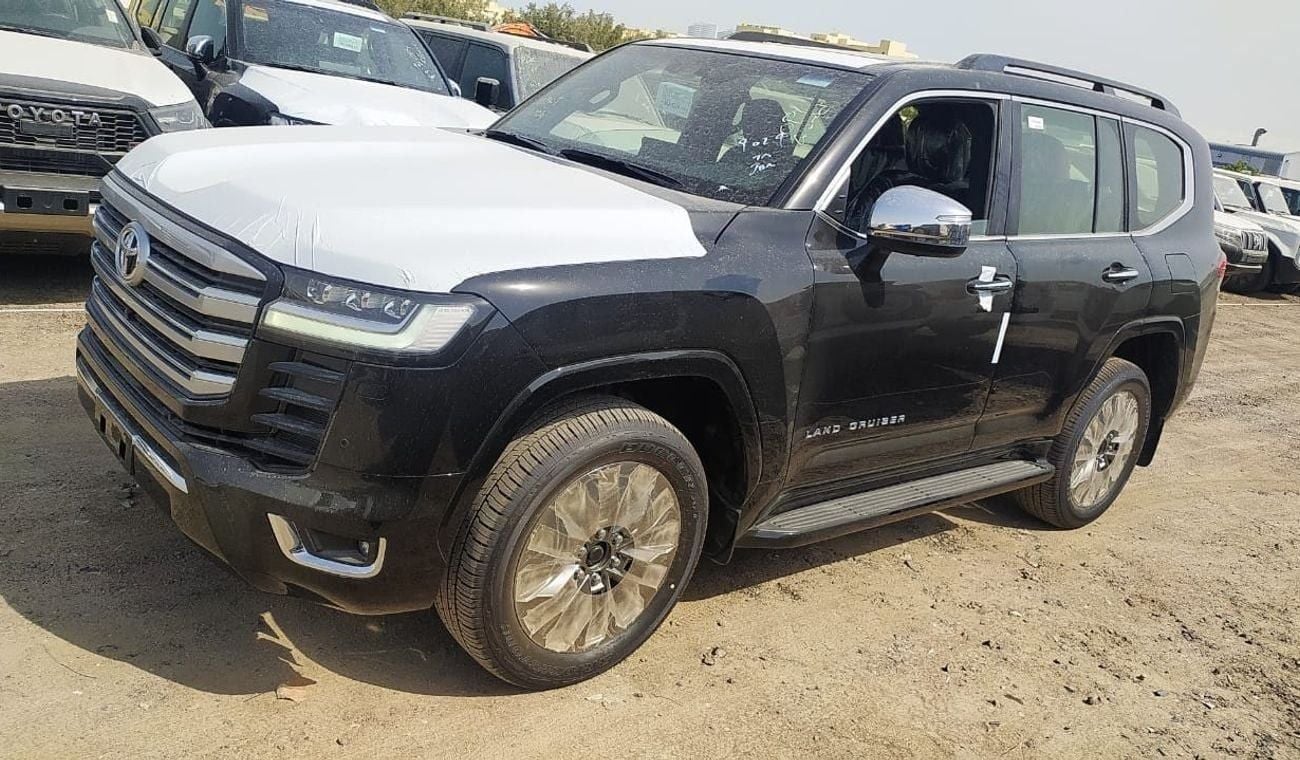 تويوتا لاند كروزر VX 3.3L TOYOTA LC300 VX+ 3.3L TWIN TURBO DIESEL