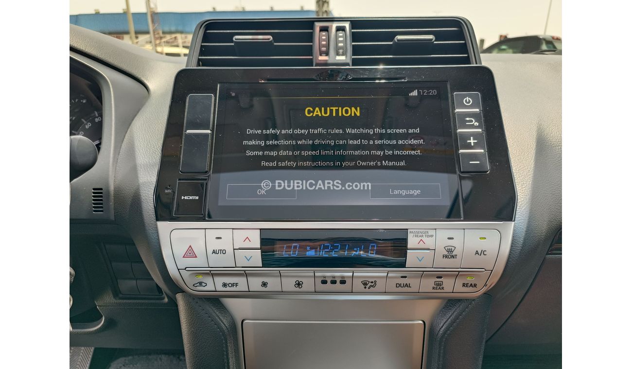 Toyota Prado VXR / V4 / 2.7L /  GCC / RTA PASS / NON ACCIDENT / ORIGINAL MILEAGE/  (LOT # 10676)