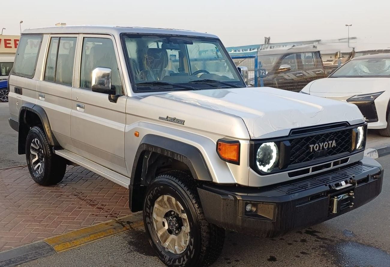Toyota Land Cruiser 70 HT VXR