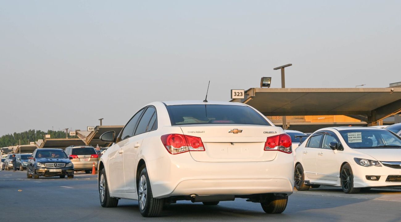 Chevrolet Cruze CHEVROLET CRUZ 2015 GCC IN EXCELLENT CONDITION