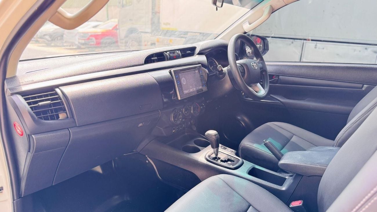 Toyota Hilux SINGLE CABIN | 4WD | 2.8L DIESEL ENGINE | AT | RIGHT-HAND-DRIVE