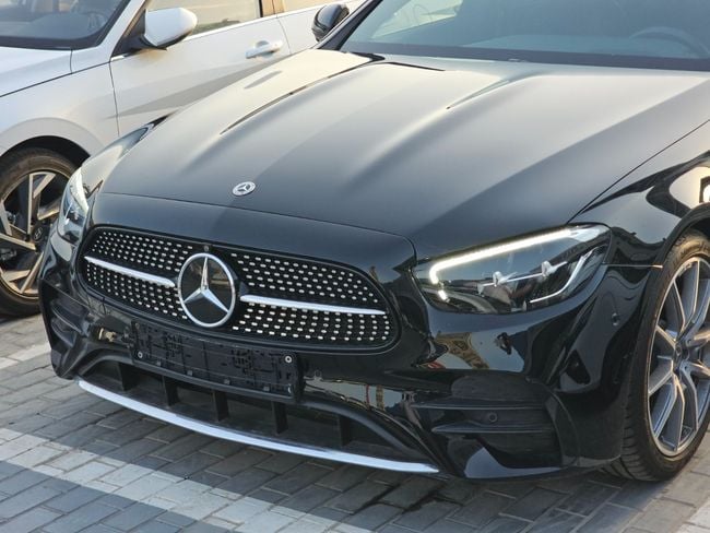 Mercedes-Benz E-Class PREMIUM, миниатюра 24