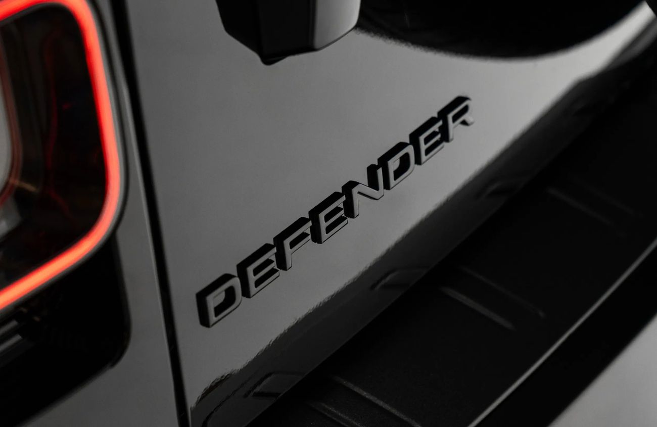 لاند روفر ديفندر 4.4L V8 Twin-Turbo Mild Hybrid Engine