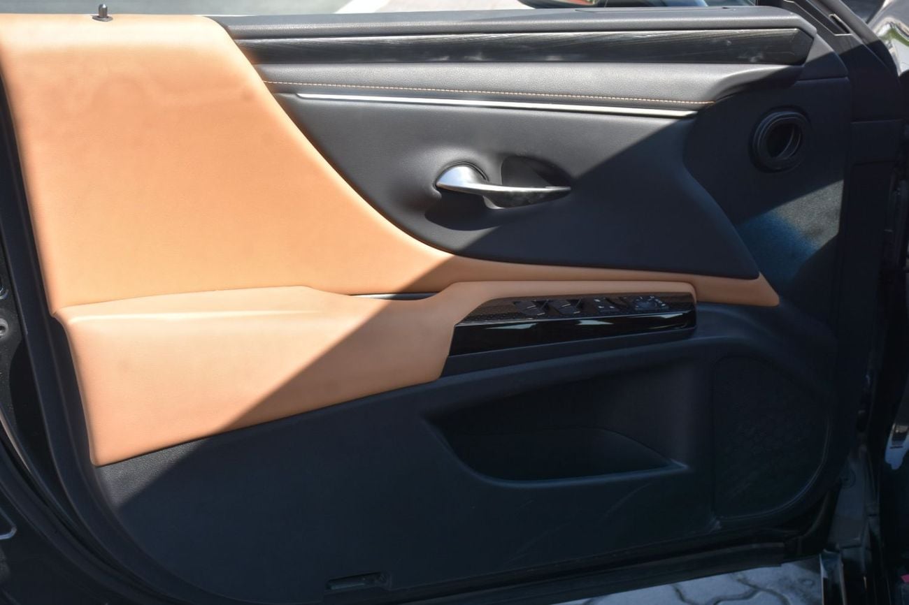 Lexus ES350 Premier 3.5L FWD