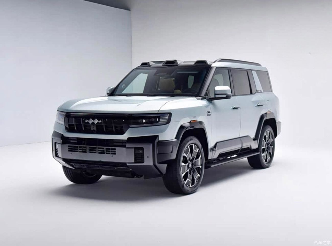 بي واي دي ليوبارد 8 2025 Leopard 8 (7 Seats)