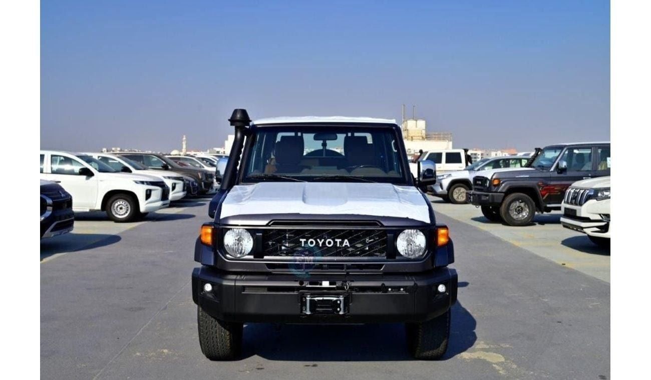 تويوتا لاند كروزر بيك آب 79 Double Cabin LX-Z 2.8L Diesel 4WD 5 Seater Automatic