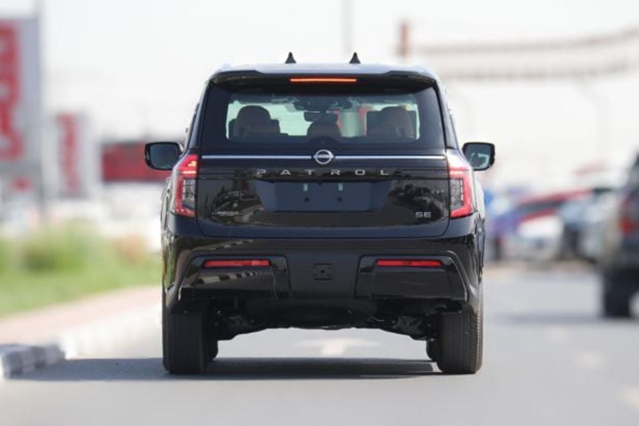 نيسان باترول 3.8L PTR SE WITH PANORAMA AND LCD FOR LOCAL WITH WARRANTY