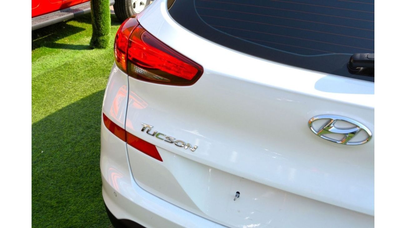 Hyundai Tucson HYUNDAI TUCSON WHITE-2019