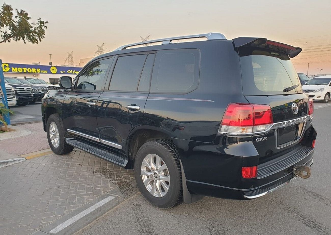 Toyota Land Cruiser GXR - V8 - PETROL (FULL OPTION)