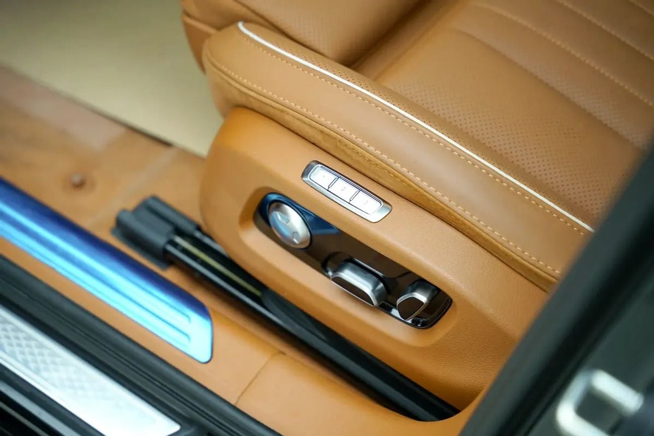 HONGQI H9 CA7205 2.0L RWD WITH WARRANTY