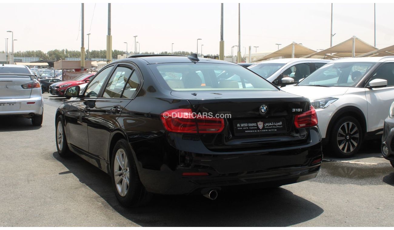 BMW 318i Exclusive ACCIDENTS FREE - GCC - FULL OPTION - ENGINE 1500 CC + TURBO  - ORIGINAL PAINT