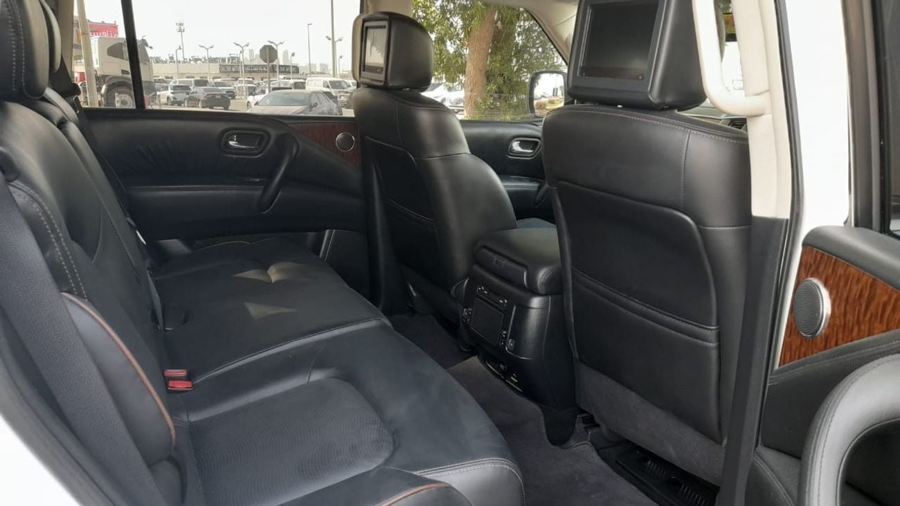 نيسان باترول Platinium 5.6cc V8 petrol Auto Right-Hand drive