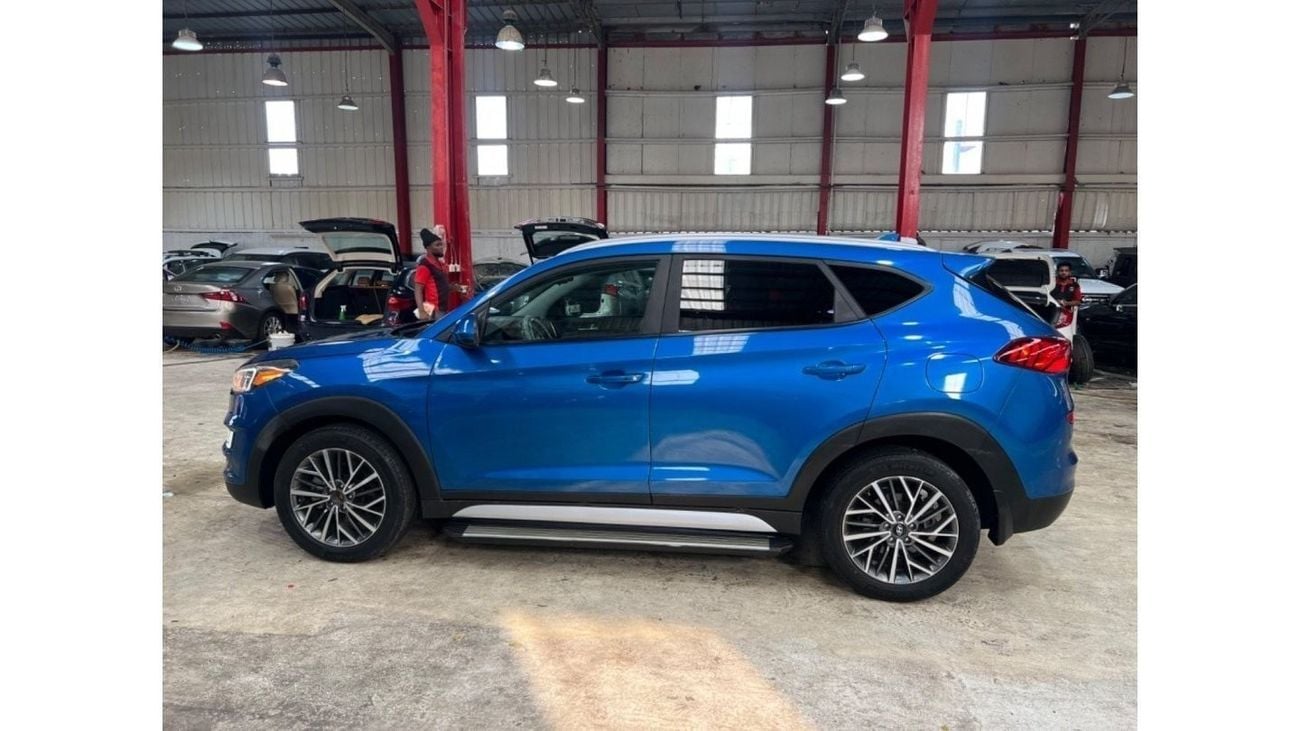 Hyundai Tucson GLS Plus PUSH START WITH LOW MEALIGE