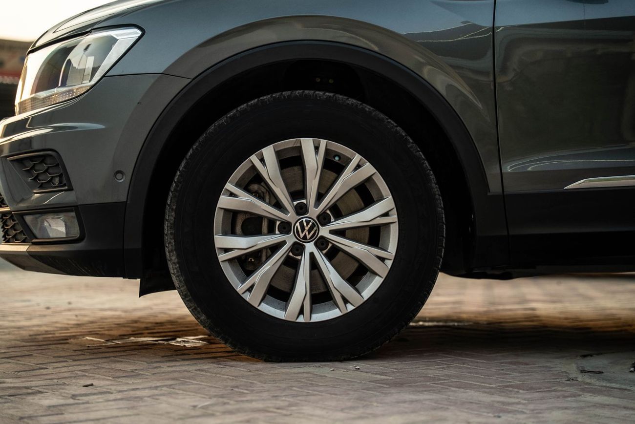 فولكس واجن تيجوان Elegance 2.0L SE 2020 Full Service History GCC 2.0L