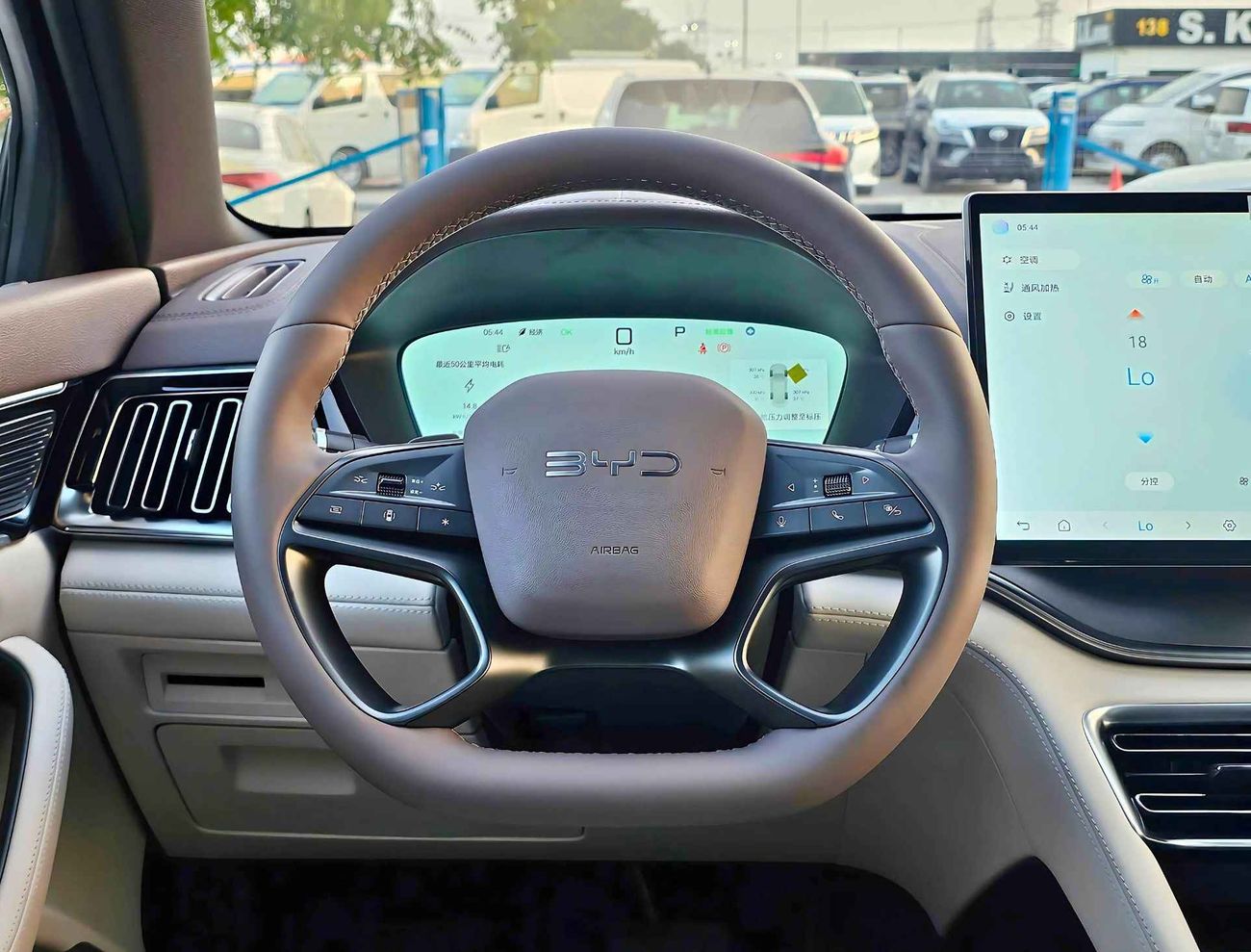 بي واي دي سونغ بلس FLAGSHIP / A/T / 360* CAMERA / PANORAMIC ROOF / 605-KM ELECTRIC (CODE # FLAGSHIP)