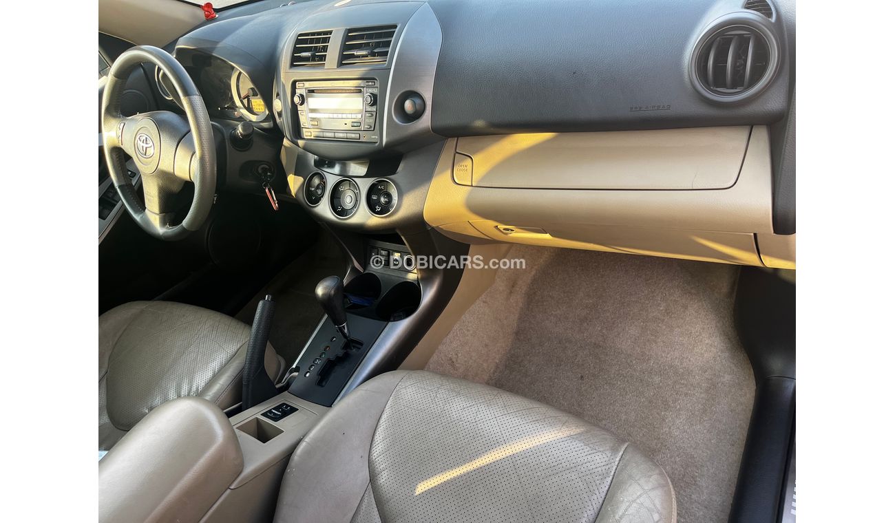 Toyota RAV4 AWD 4WD top options