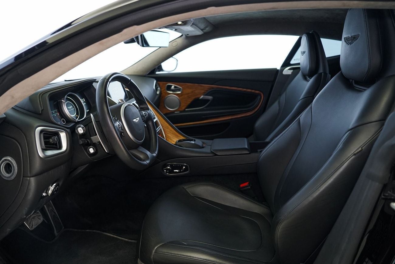 Aston Martin DB11 VOLANTE Std 4.0L