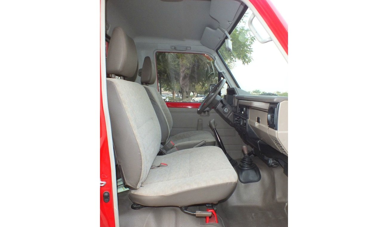 Toyota Land Cruiser Pick Up LOW MILEAGE