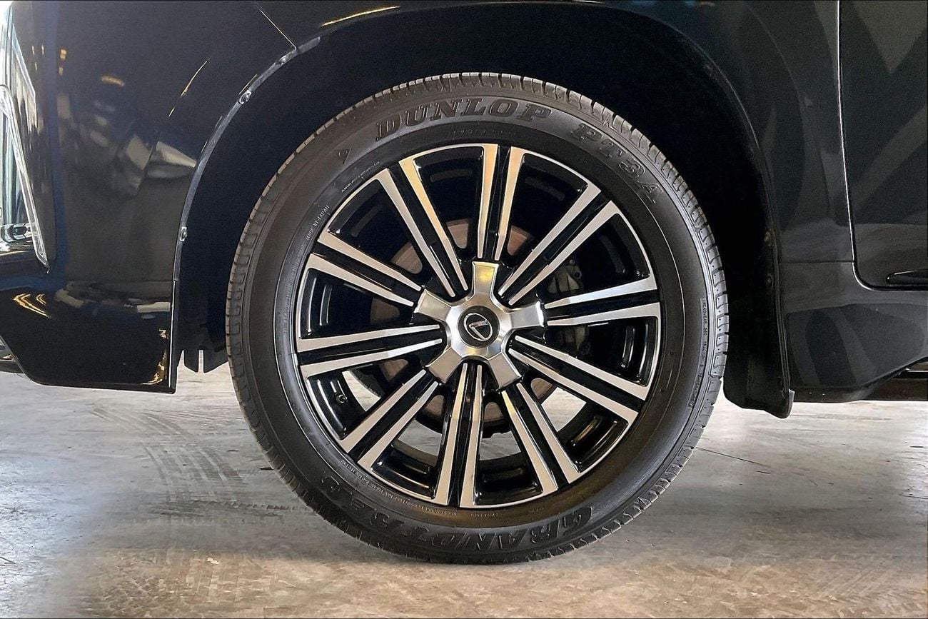 لكزس LX 570 Platinum | upto AED 20,000 Ramadan Discount | شامل الضمان | 0 ﺪﻔﻋﺓ ﺃﻮﻟﻯ