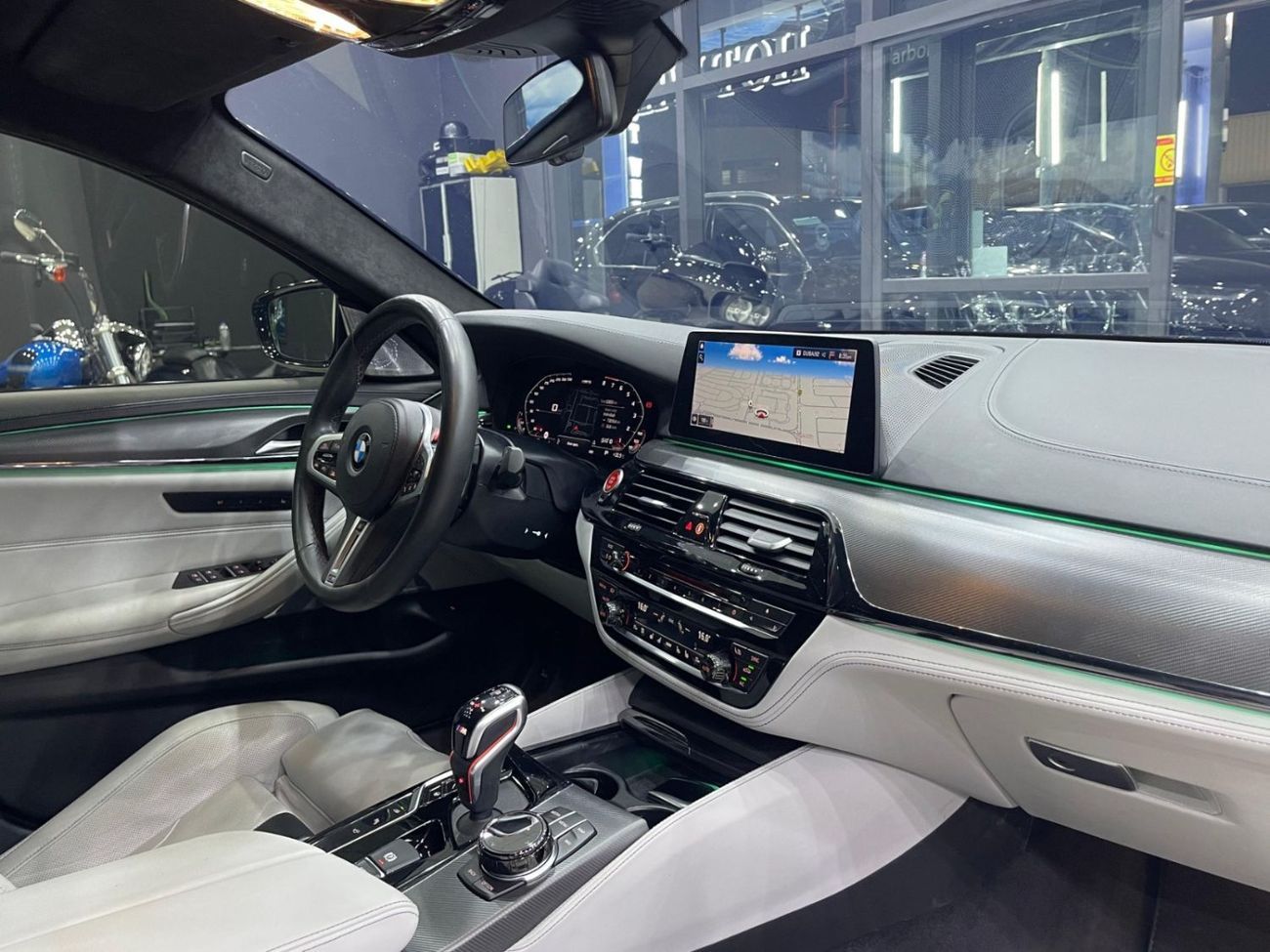 BMW M5 Competition 4.4L (617 HP)