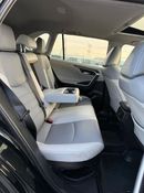 Toyota RAV4 Hybrid XLE 2.5L premium,Sunroof,limited Rims