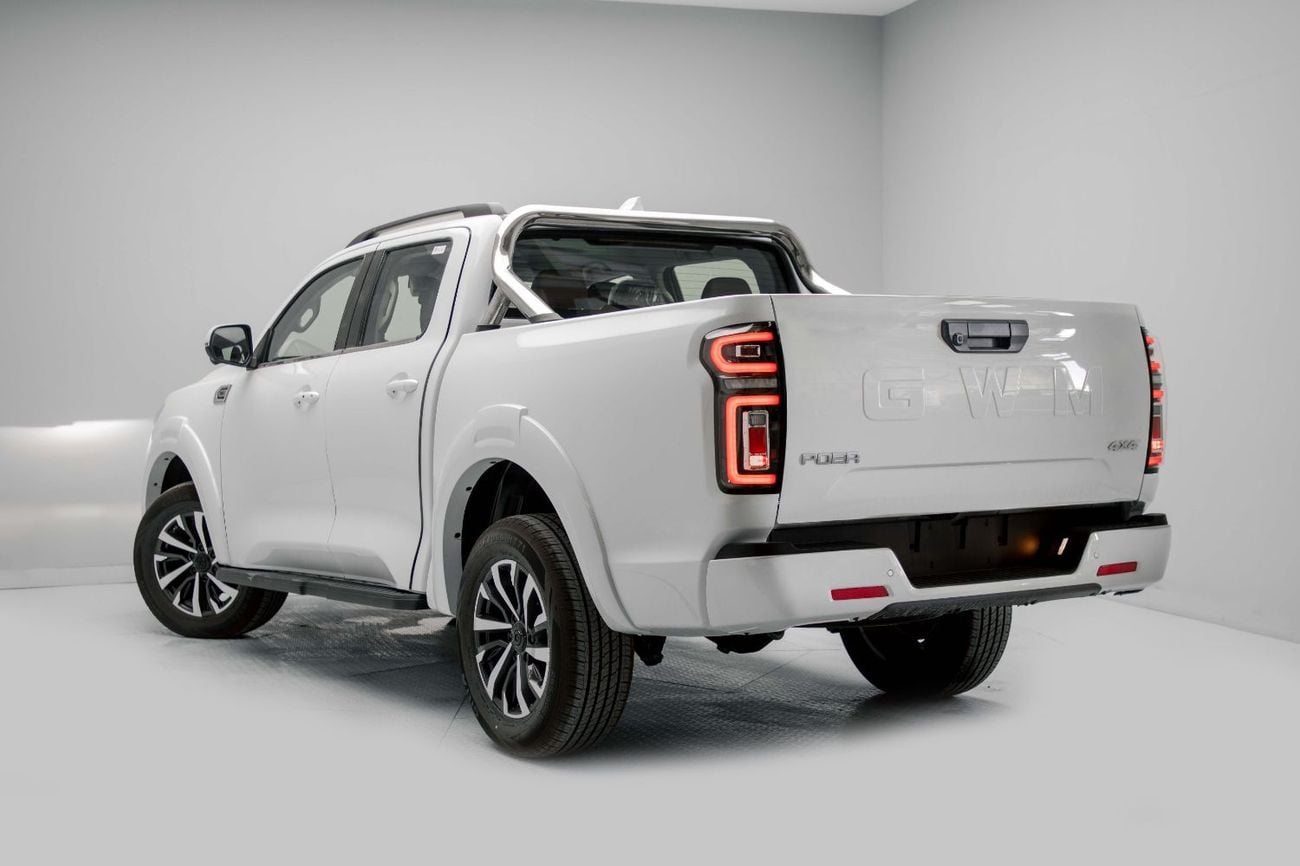 Great Wall Poer 4X4 Double Cab 2.0L - White Inside Black & Red | Export