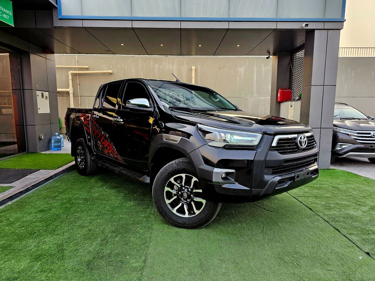 Toyota Hilux ADVENTURE HILUX DIESEL / AUTOMATIC / ADVENTURE BODY / ONLY 6500 KMS