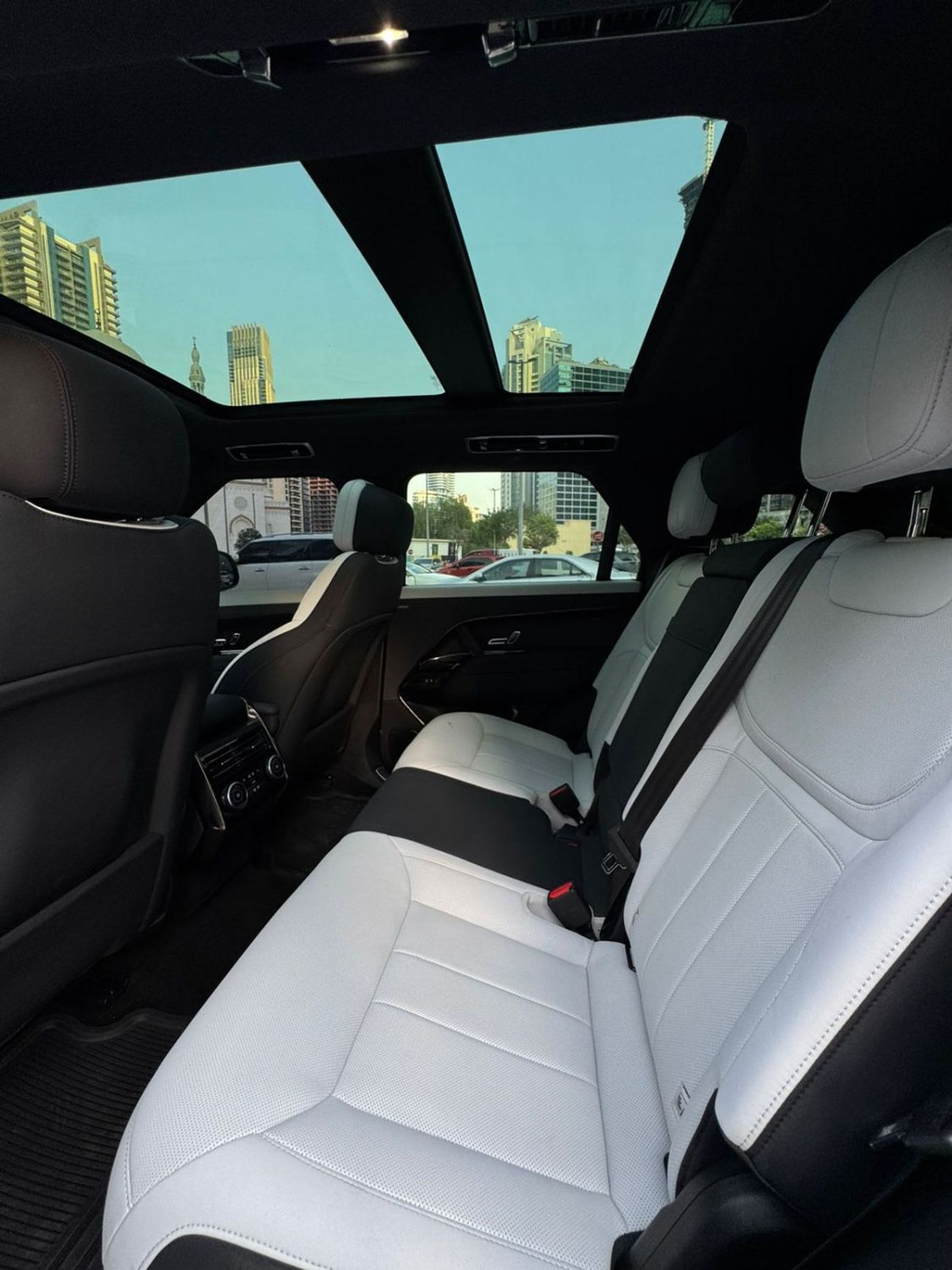 Land Rover Range Rover Sport S P400 3.0L