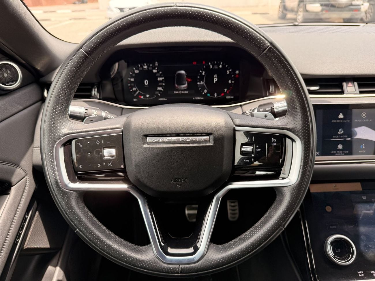 لاند روفر رانج روفر إيفوك P200 R-Dynamic SE 2.0L