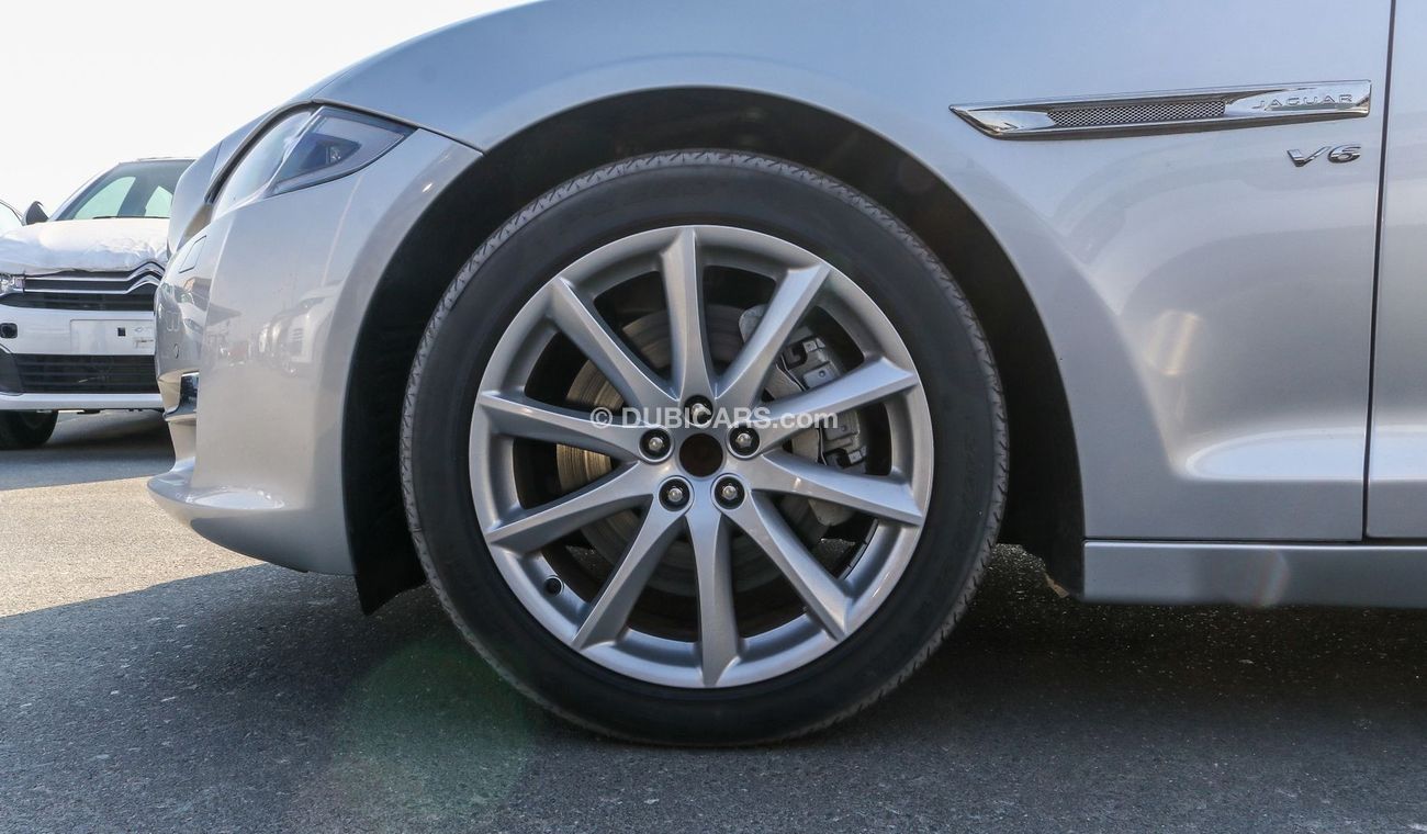 Jaguar XJ XJ 3.0 V6 Premium Luxury SWB Aut Brand New