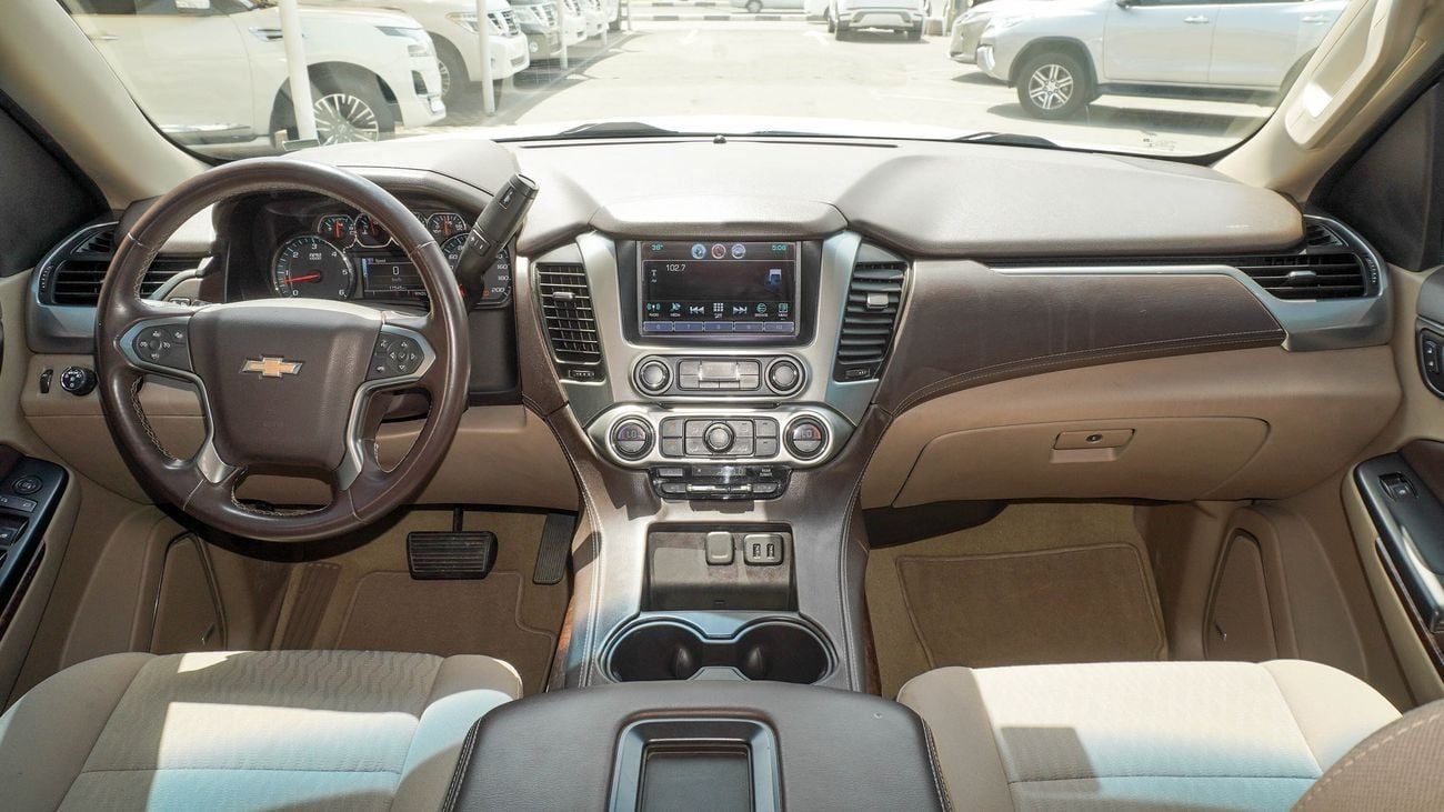 Chevrolet Suburban LT