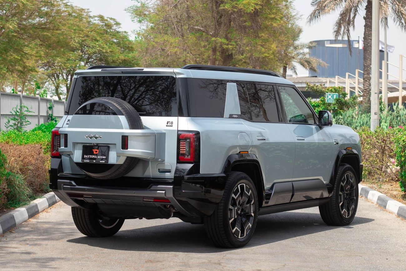 BYD Leopard 8 Smart and Brave Flagship Edition (7 Seats)