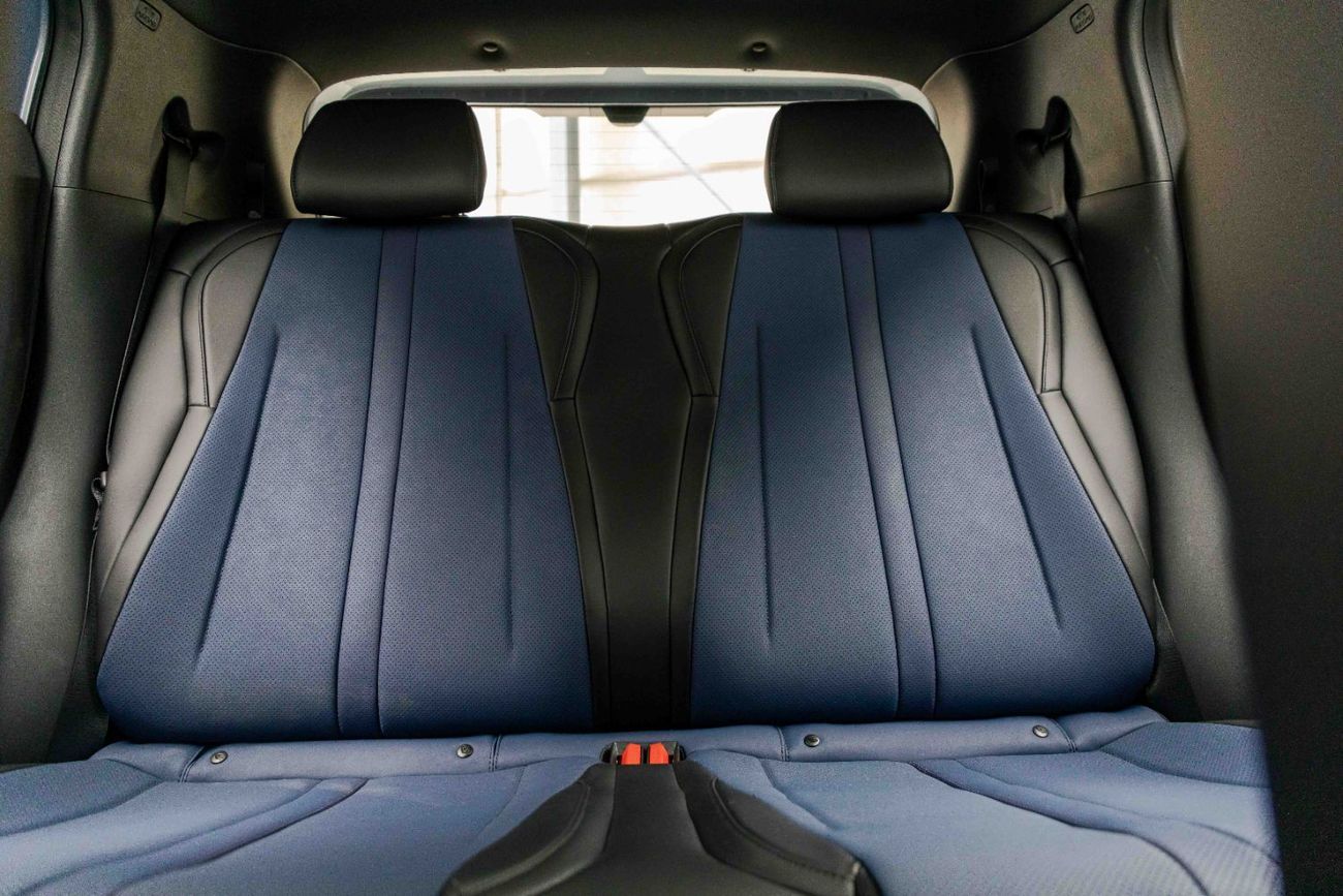 BYD Seagull ID Flying - White Inside Blue | Export Only