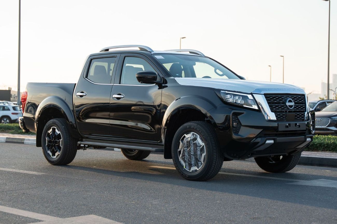 Nissan Navara 2025  Nissan Navara LE 2.5L Petrol Manual - Black