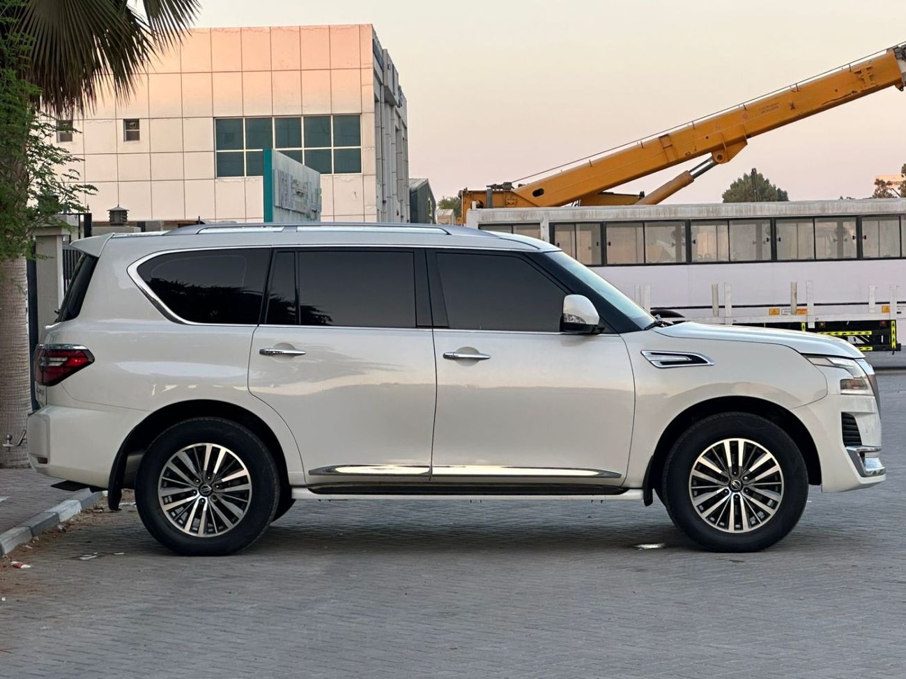 Nissan Patrol SE T1 نيسان باترول SE GCC محول من 2014 ال2022