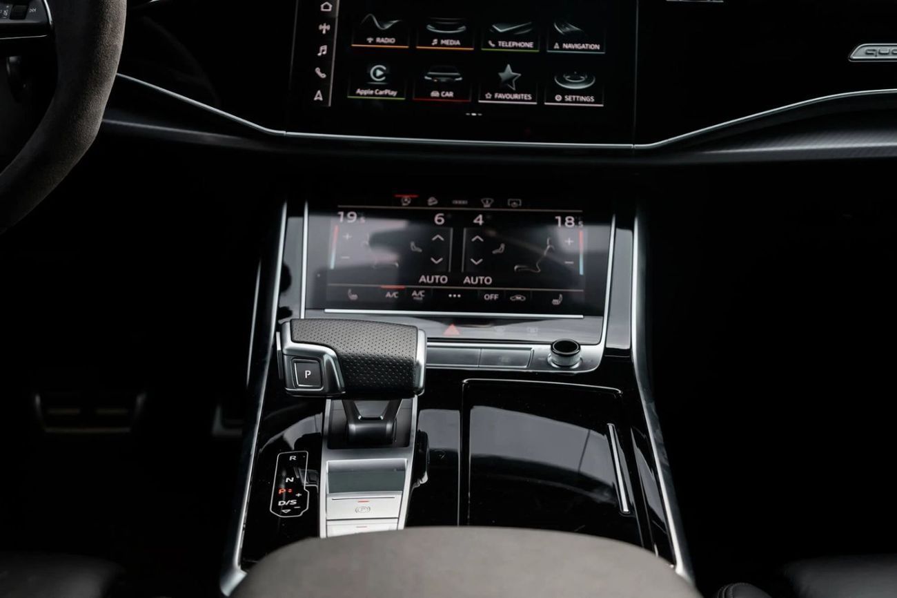 Audi RS Q8 Audi RS Q8  TFSI V8 Quattro