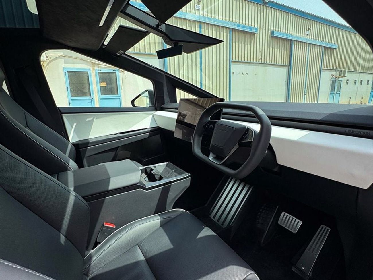 تسلا سايبرتراك AWD Foundation Edition, in RIGHT HAND DRIVE (EXPORT ONLY)