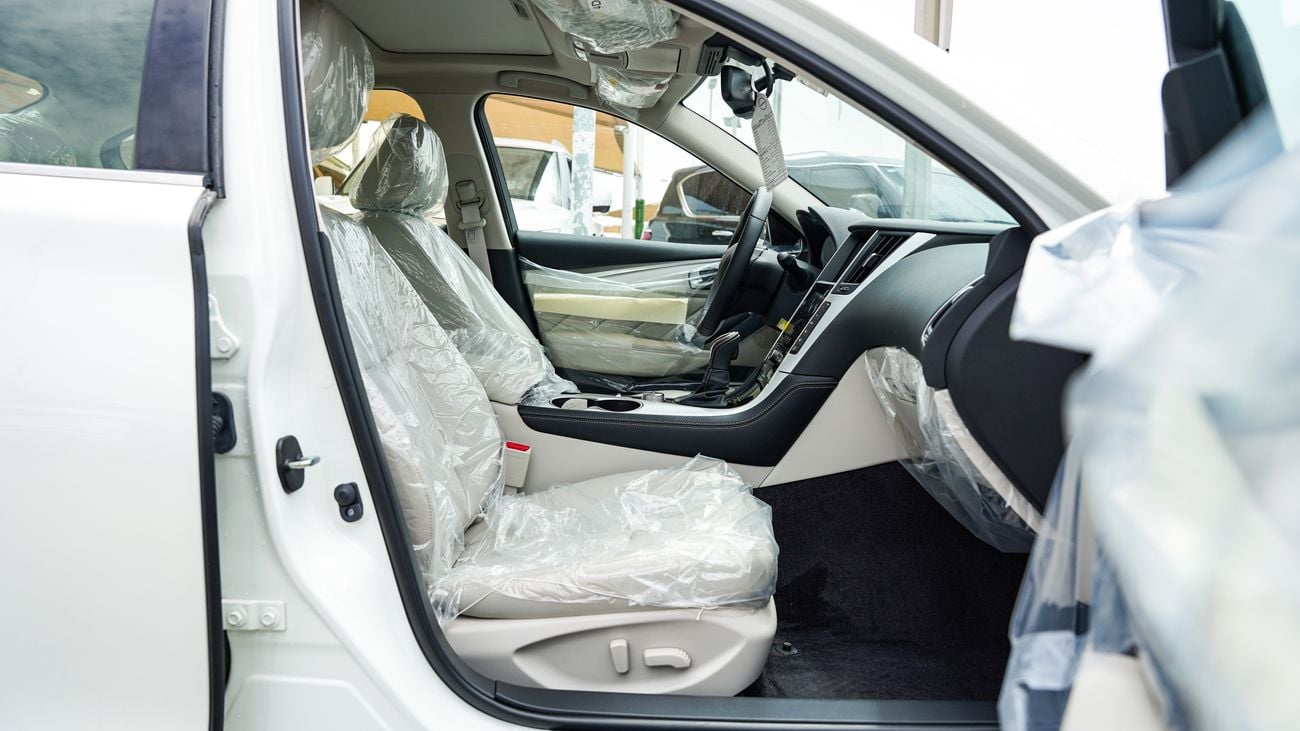 إنفينيتي Q50