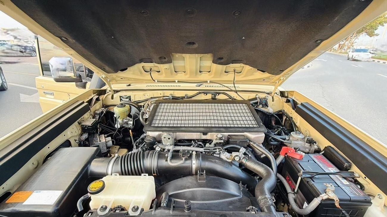 تويوتا لاند كروزر بيك آب -