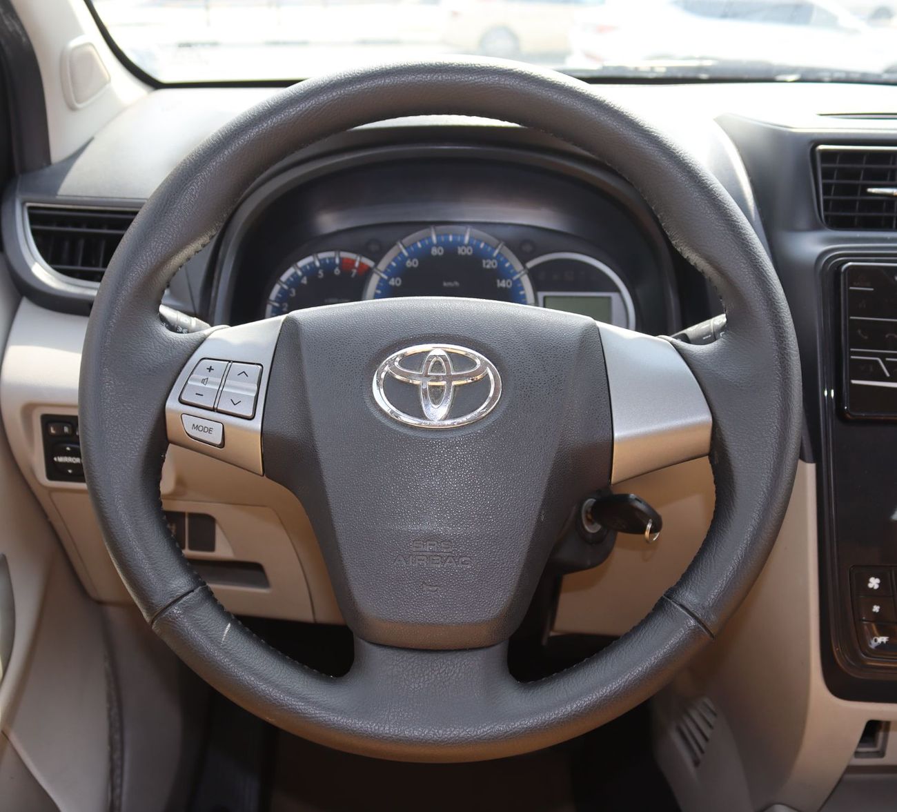 تويوتا أفانزا تويتا أفانزا 2020 خليجى بحاله ممتازه ممشى 143000كم بمحرك 1500 سى سى بسعر 32000درهم