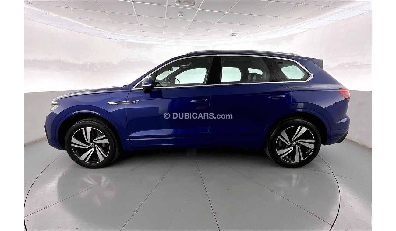 فولكس واجن طوارق R-Line | سنة ضمان مجانية | 0 دفعة أولى | سياسة الإعادة بعد 7 أيام