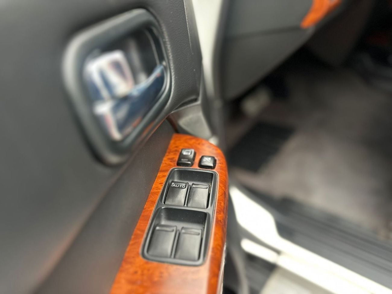 نيسان باترول سفاري Safari 4.8L A/T