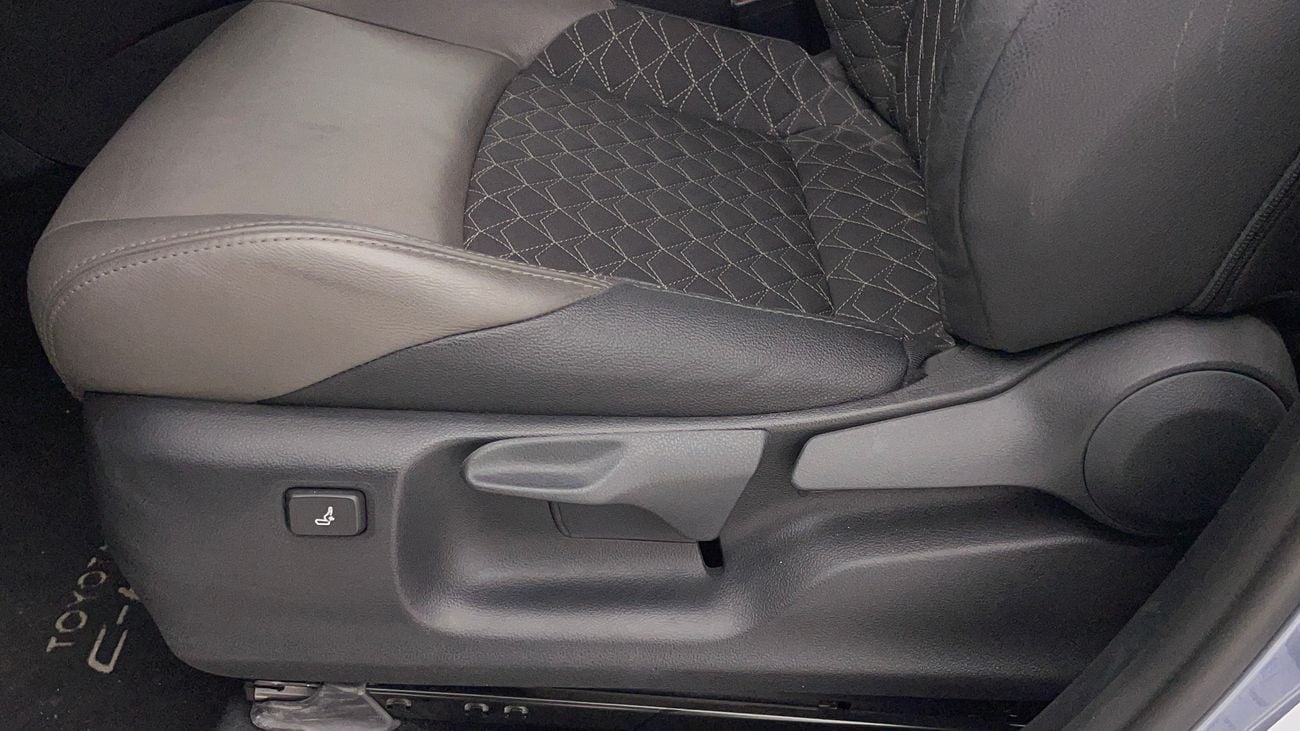 Toyota CHR VX 1.8 | Zero Down Payment | Home Test Drive