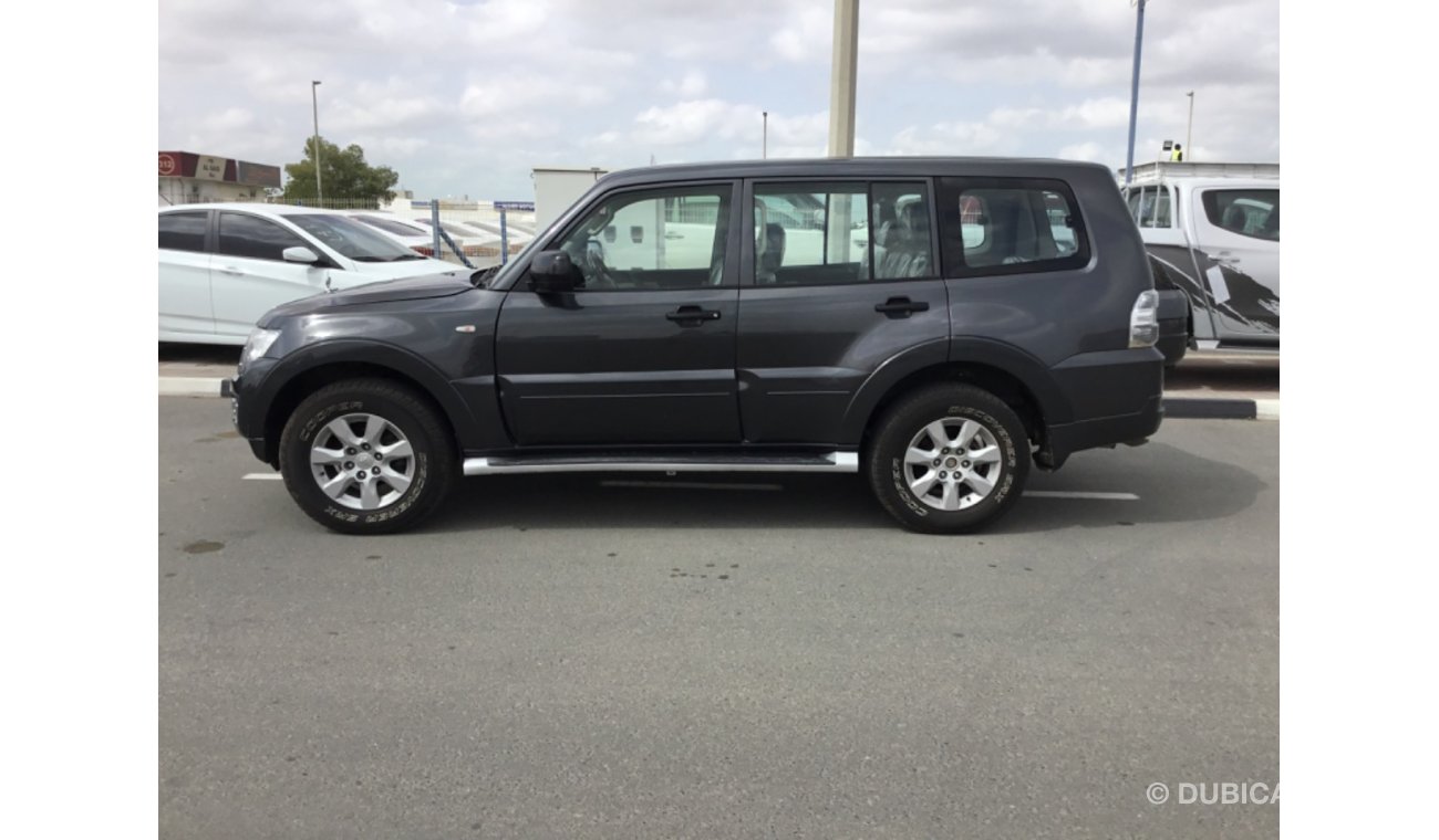 Mitsubishi Pajero 2017 GRAY COLOUR GCC SPECIFICATION