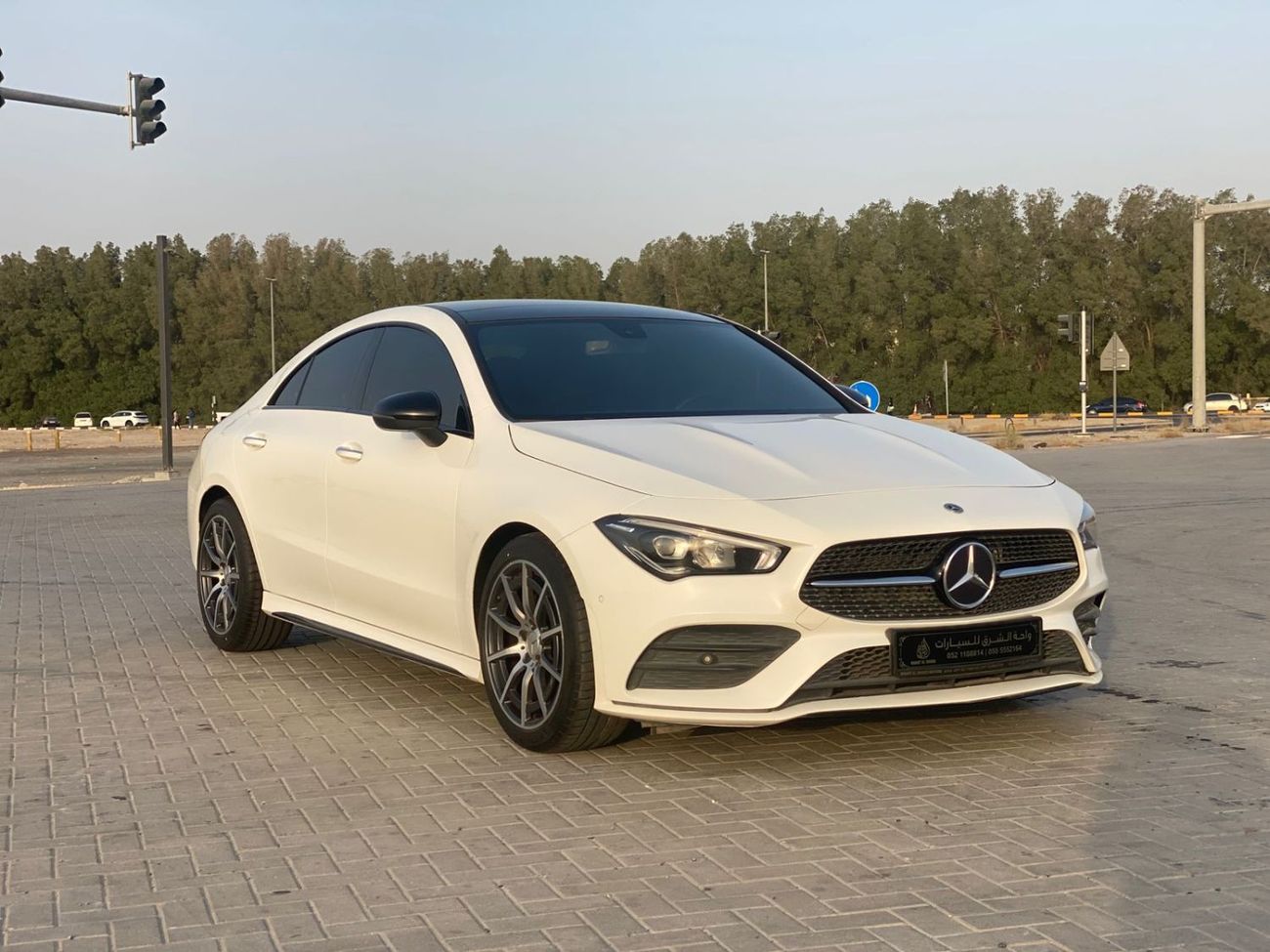 Mercedes-Benz CLA 250 Premium + 2.0L