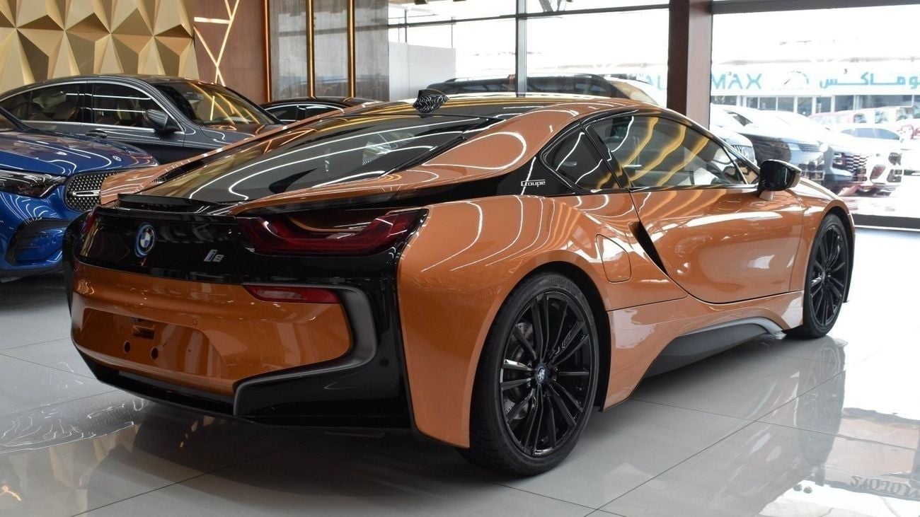 Used BMW i8 TURBO PLUG-IN HYBRID 2019 2019 for sale in Dubai - 743899