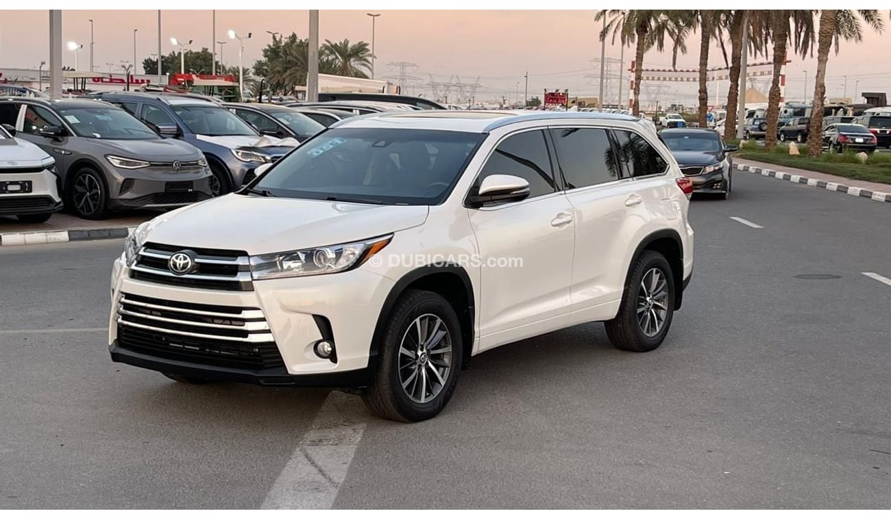 تويوتا هايلاندر 2017 TOYOTA HIGHLANDER  full options XLE 4x4 IMPORTED FROM USA VERY CLEAN CAR INSIDE AND OUT SIDE FO