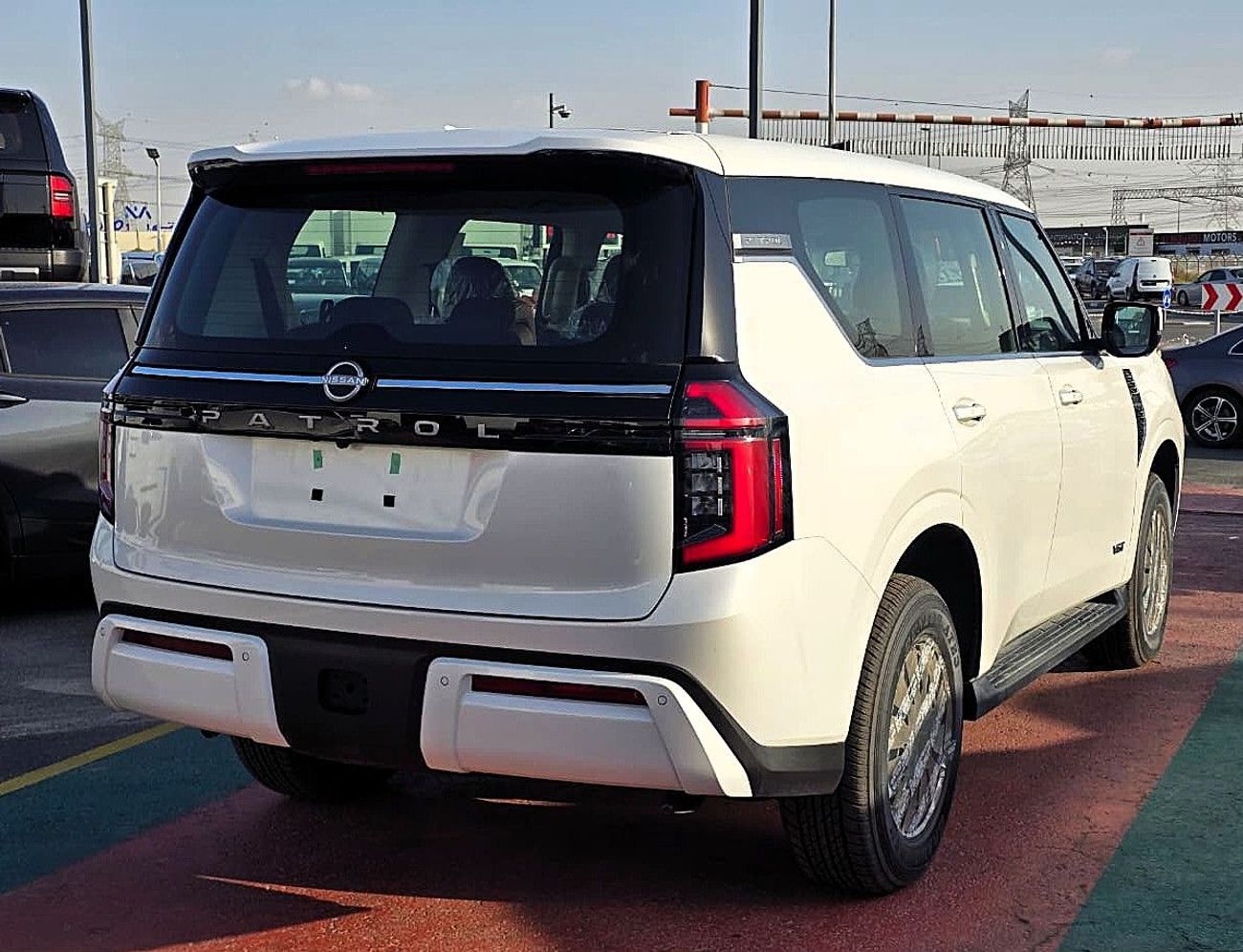 Nissan Patrol Nissan Patrol LE T1 3.5l V6Turbo 4WD Gcc  White Color 2025 MODEL